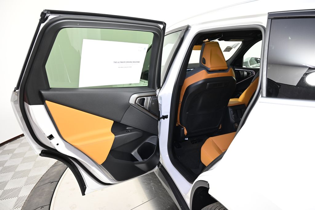 2026 BMW X3 30 - Photo 23