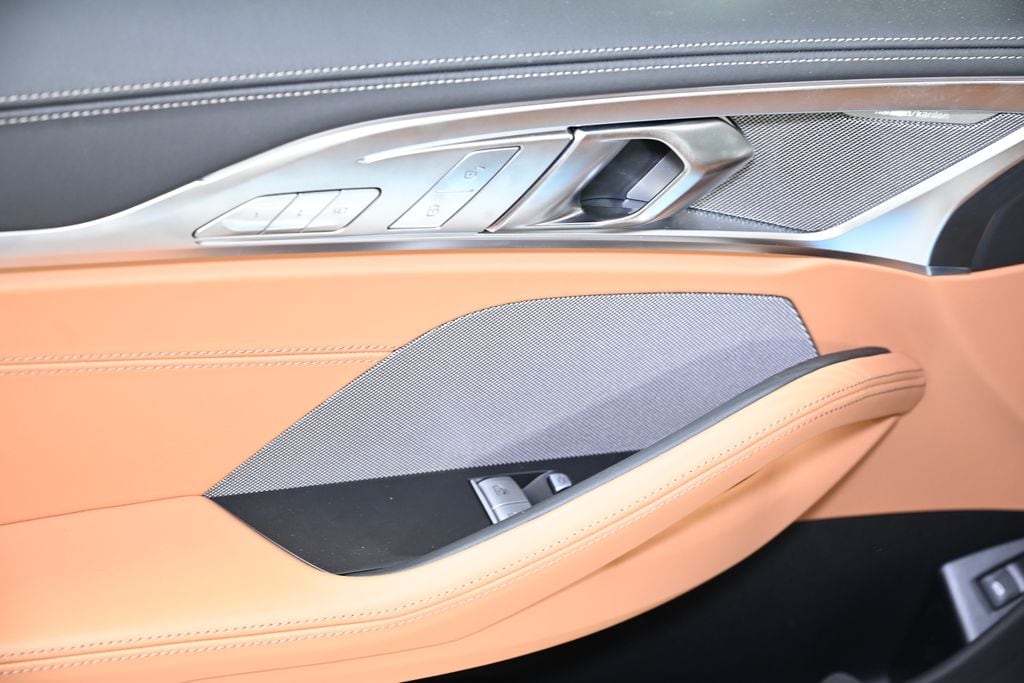 2026 BMW 8 Series 840i - Photo 21