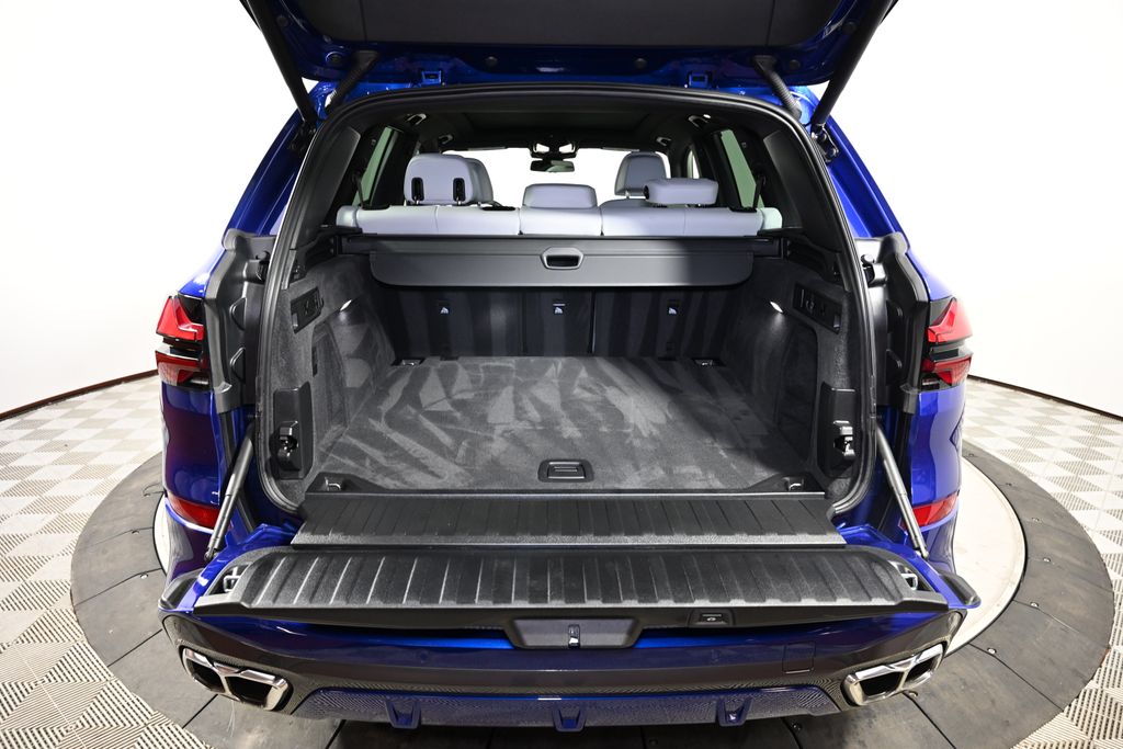 2025 BMW X5 M60i - Photo 10