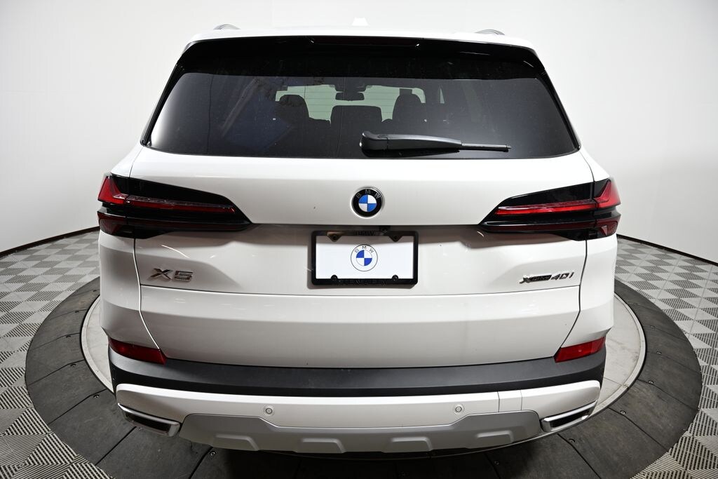 New 2026 BMW X5 xDrive40i SUV