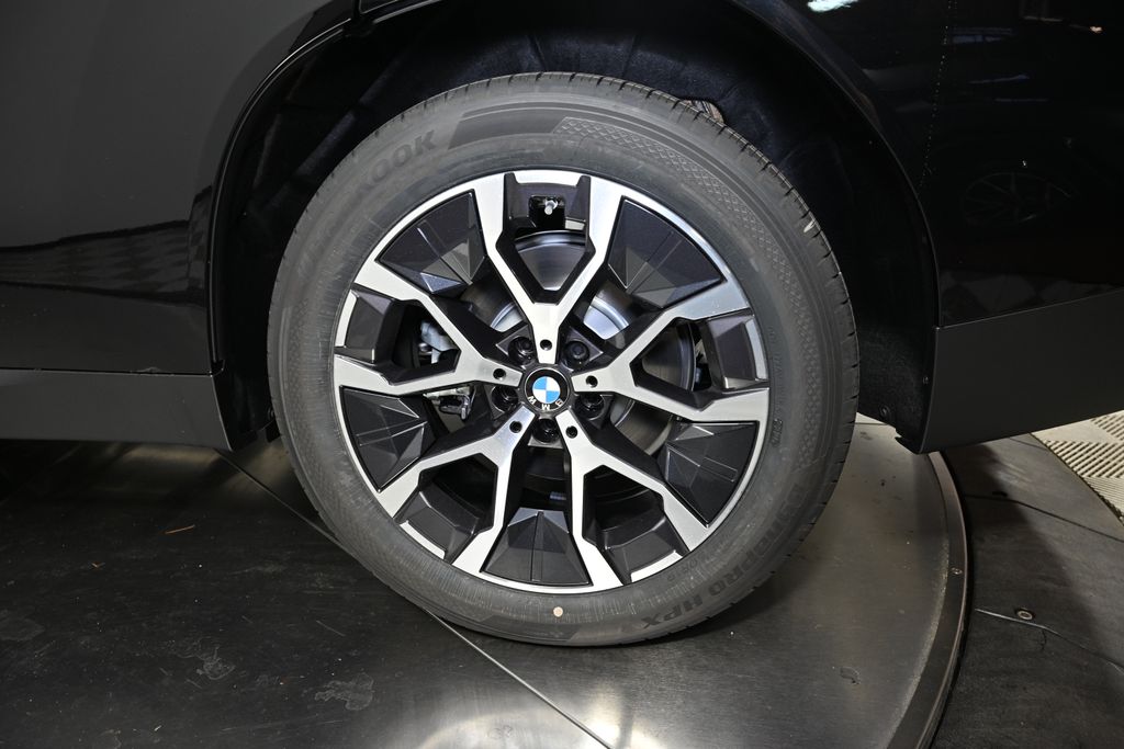 2026 BMW X3 30 - Photo 12