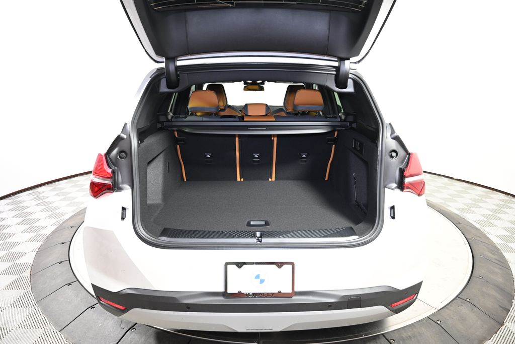2026 BMW X3 30 - Photo 10