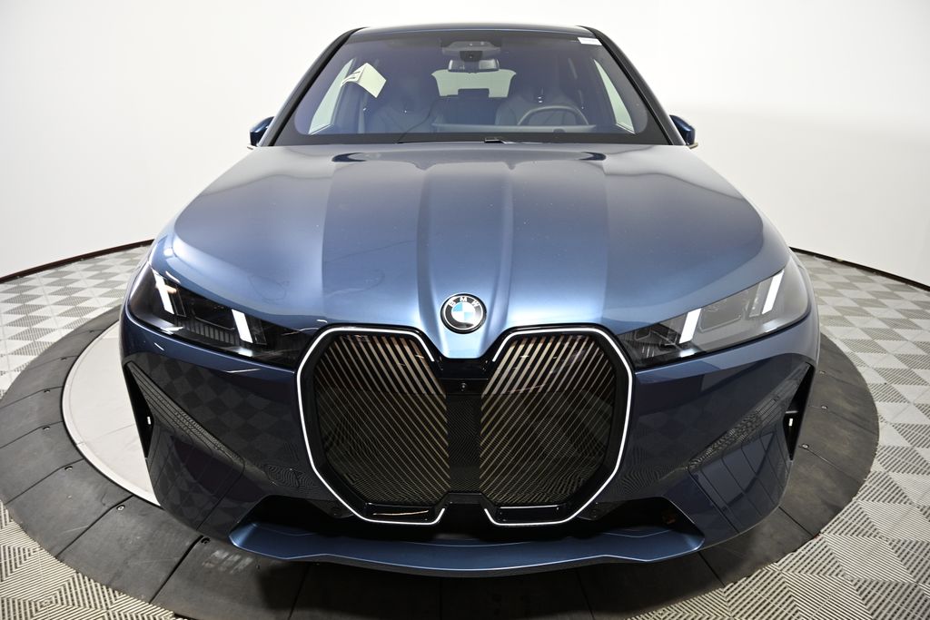 2026 BMW iX 45 - Photo 8