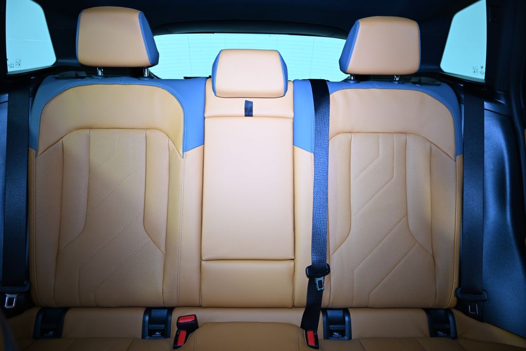 2026 BMW X3 30 - Photo 25