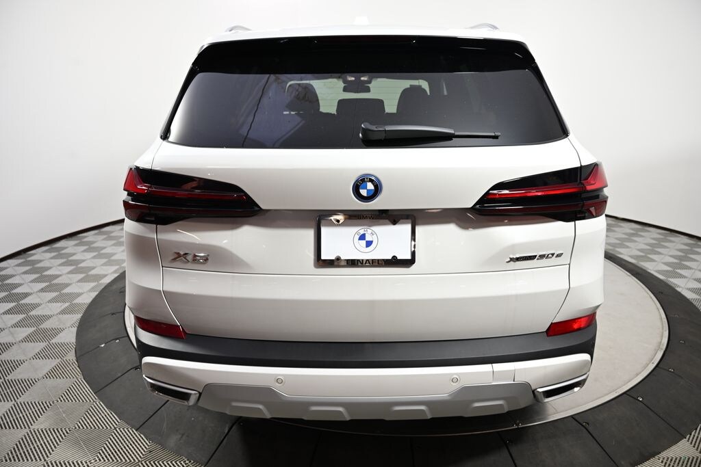 New 2026 BMW X5 PHEV xDrive50e SUV