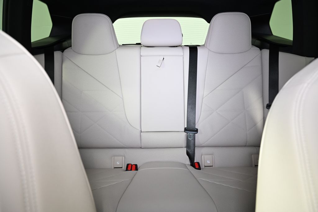 2025 BMW iX 50 - Photo 24