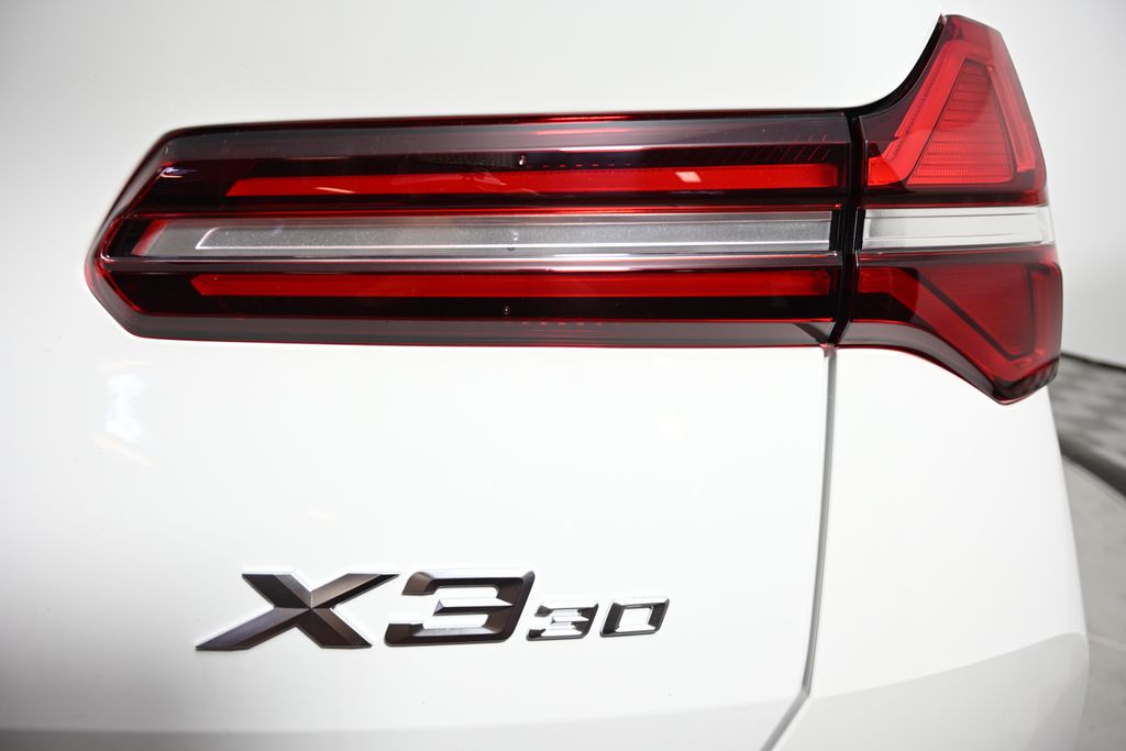 2026 BMW X3 30 - Photo 11