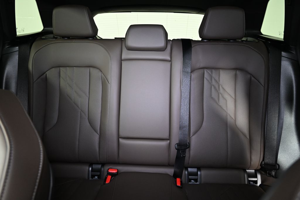 2026 BMW X3 30 - Photo 25