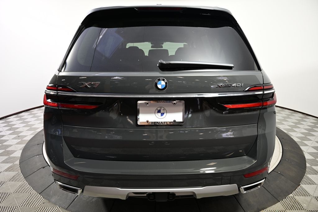 New 2027 BMW X7 xDrive40i SUV