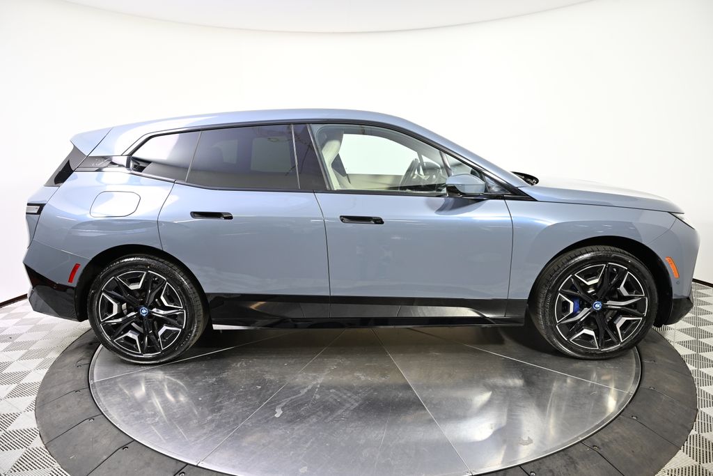 2025 BMW iX 50 - Photo 6