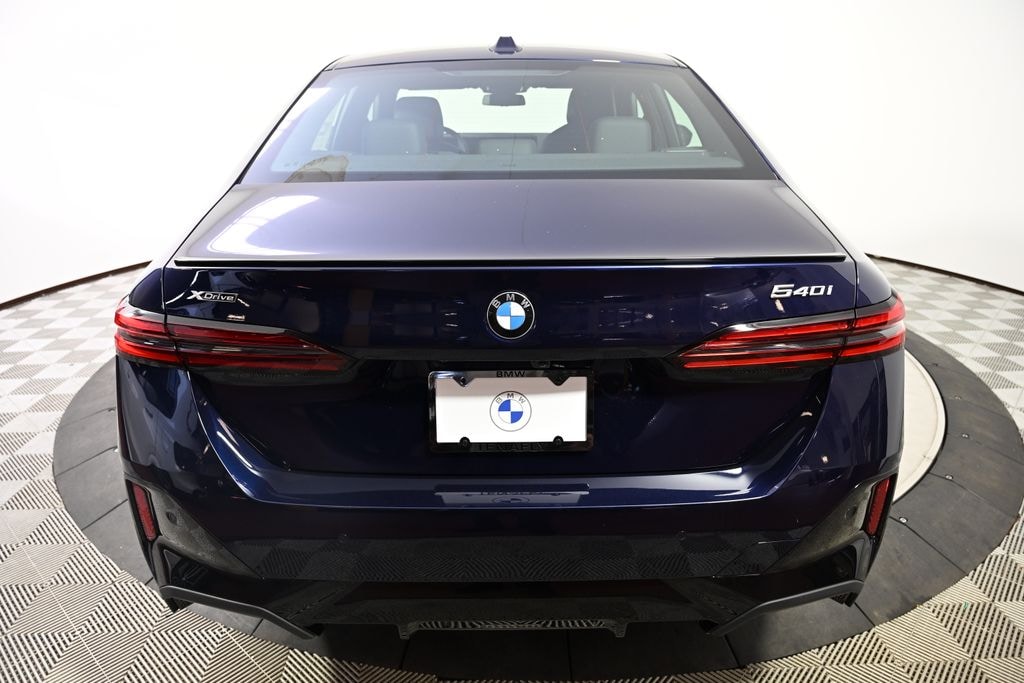 New 2027 BMW 540i xDrive Sedan