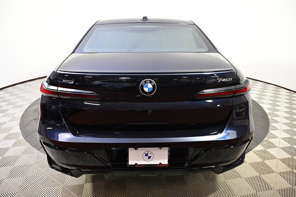 Certified 2024 BMW 740i xDrive Sedan