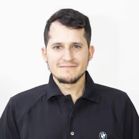 Staff member Victor Torres from ID_004237