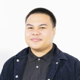Staff member Antonio Cruz from ID_004237