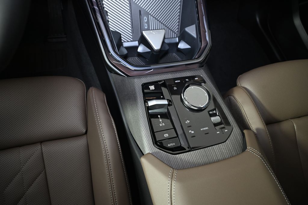 2026 BMW X3 30 - Photo 19