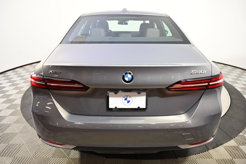 New 2027 BMW 530i xDrive Sedan