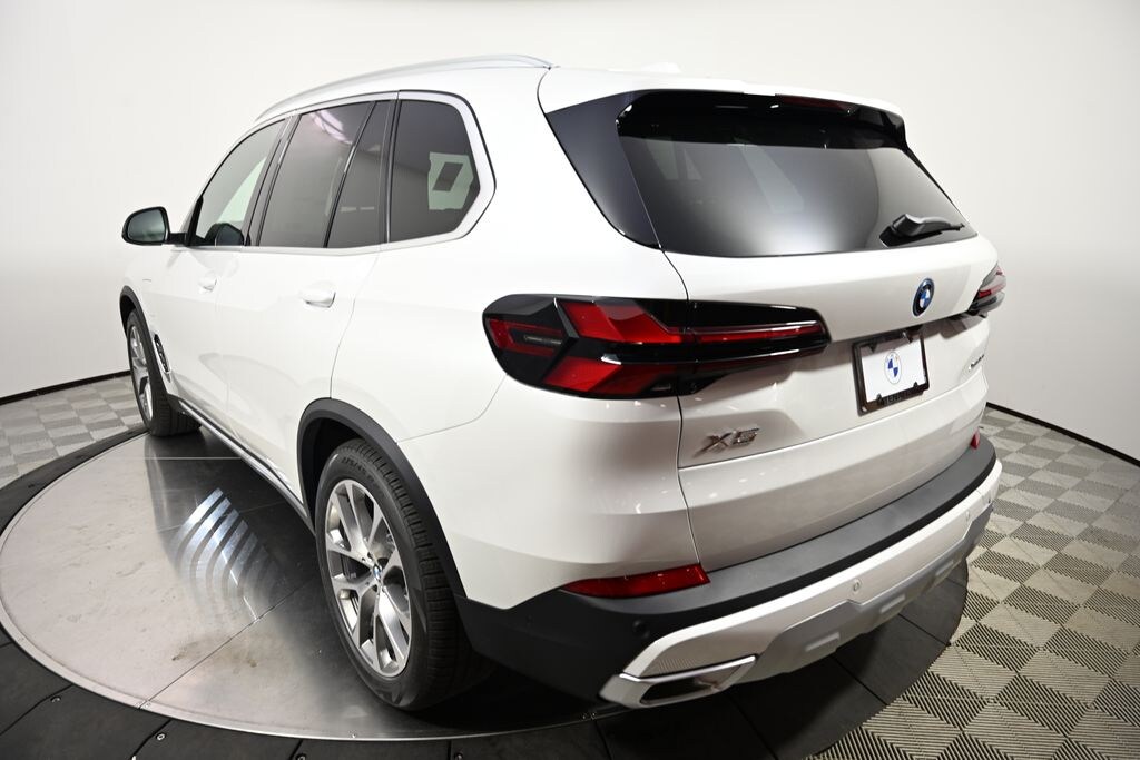 New 2026 BMW X5 PHEV xDrive50e SUV
