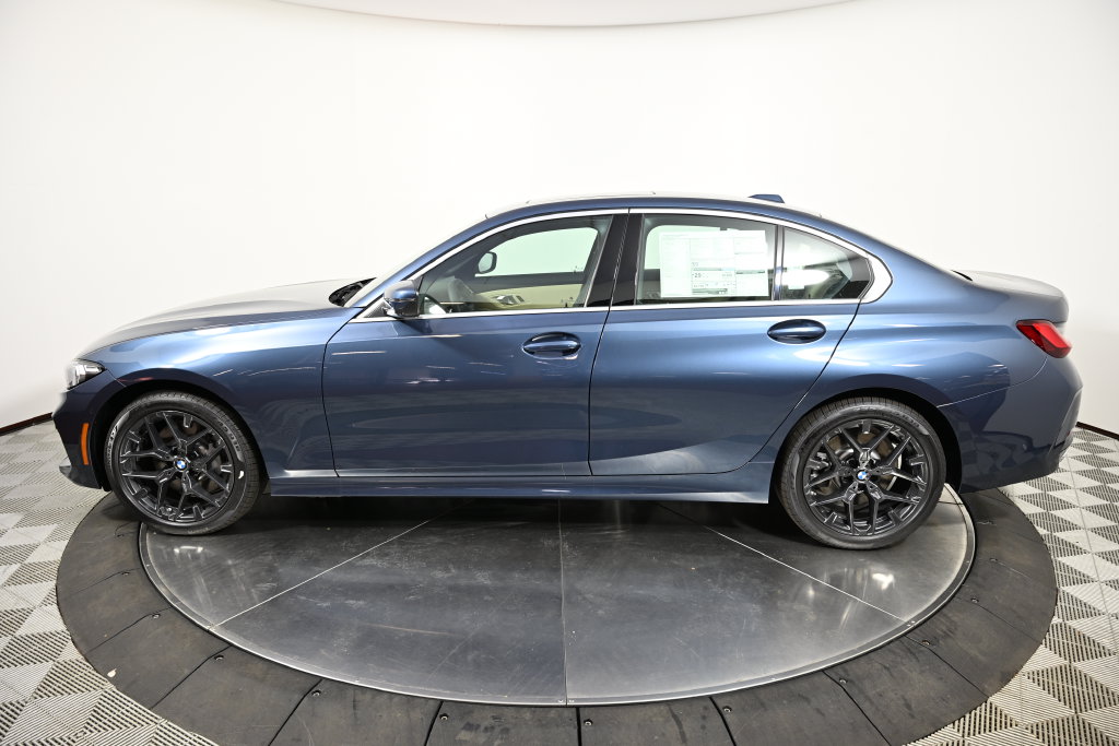New 2026 BMW 330i xDrive Sedan