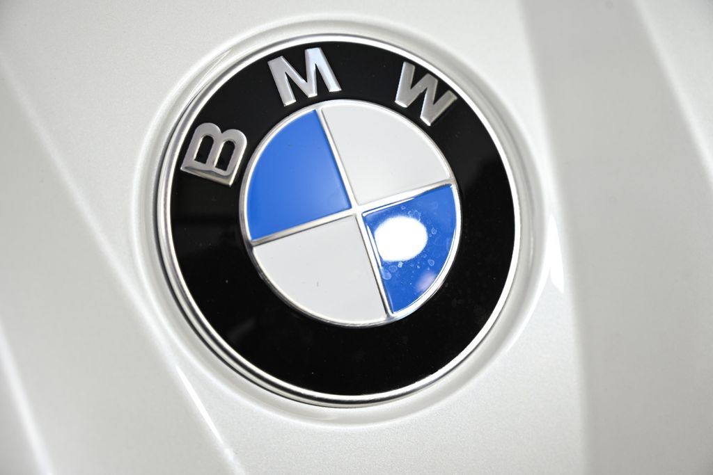 2026 BMW X3 30 - Photo 13