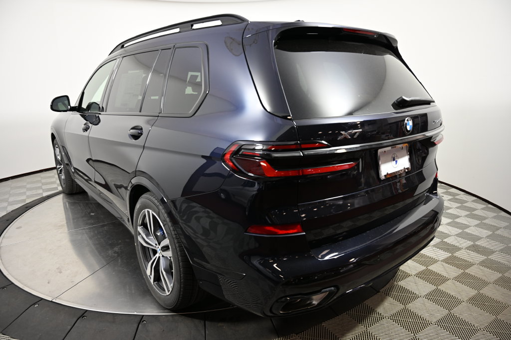 New 2027 BMW X7 xDrive40i SUV