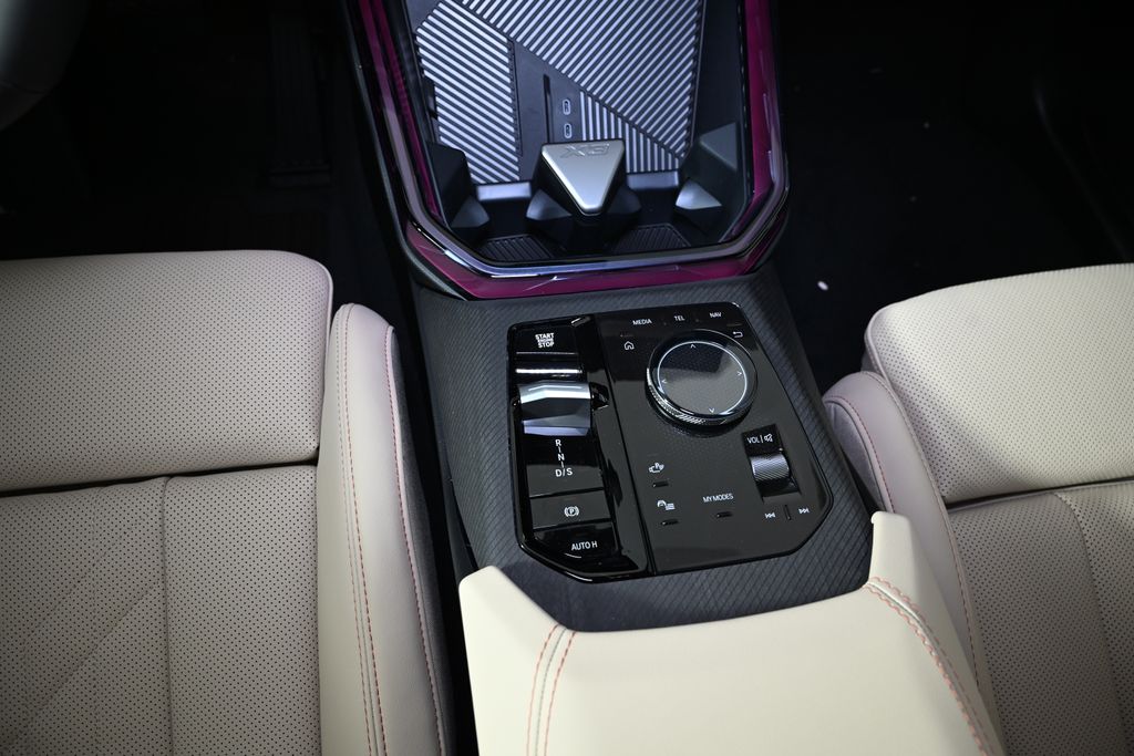 2026 BMW X3 30 - Photo 19