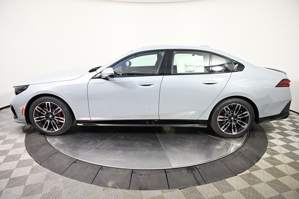 New 2027 BMW 540i xDrive Sedan