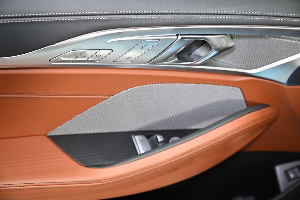 2026 BMW 8 Series 840i - Photo 21