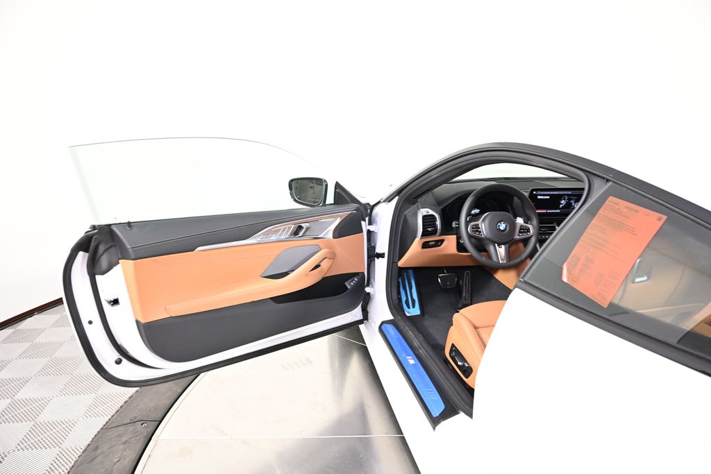 2026 BMW 8 Series 840i - Photo 20