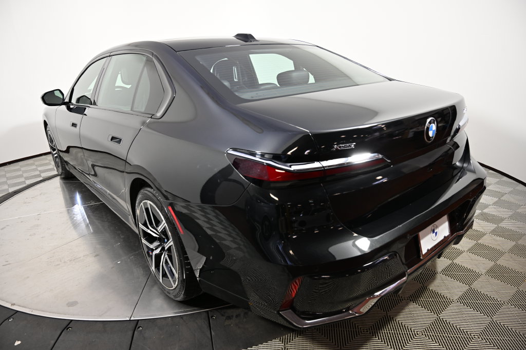 Certified 2024 BMW 740i xDrive Sedan