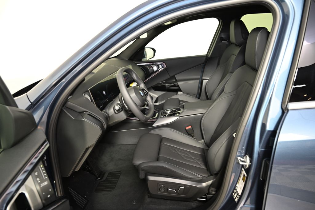 2026 BMW X3 30 - Photo 14