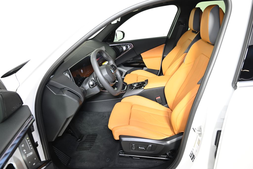 2026 BMW X3 30 - Photo 14