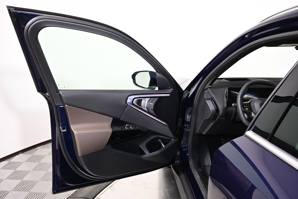 2026 BMW X3 30 - Photo 21