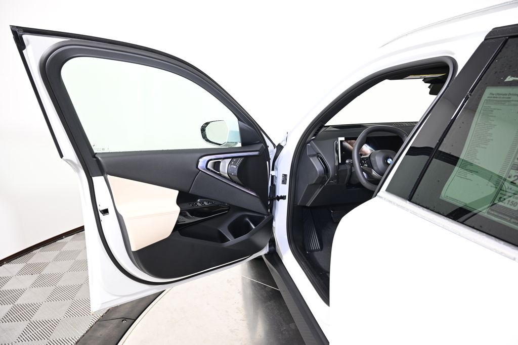 2026 BMW X3 30 - Photo 21