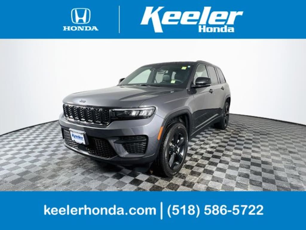 Used 2024 Jeep Grand Cherokee Altitude SUV
