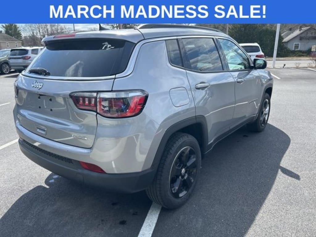 Used 2019 Jeep Compass Latitude SUV