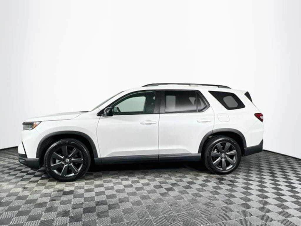 Certified 2025 Honda Pilot Sport SUV