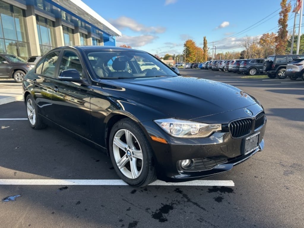 Used 2014 BMW 320i xDrive 320i xDrive Sedan