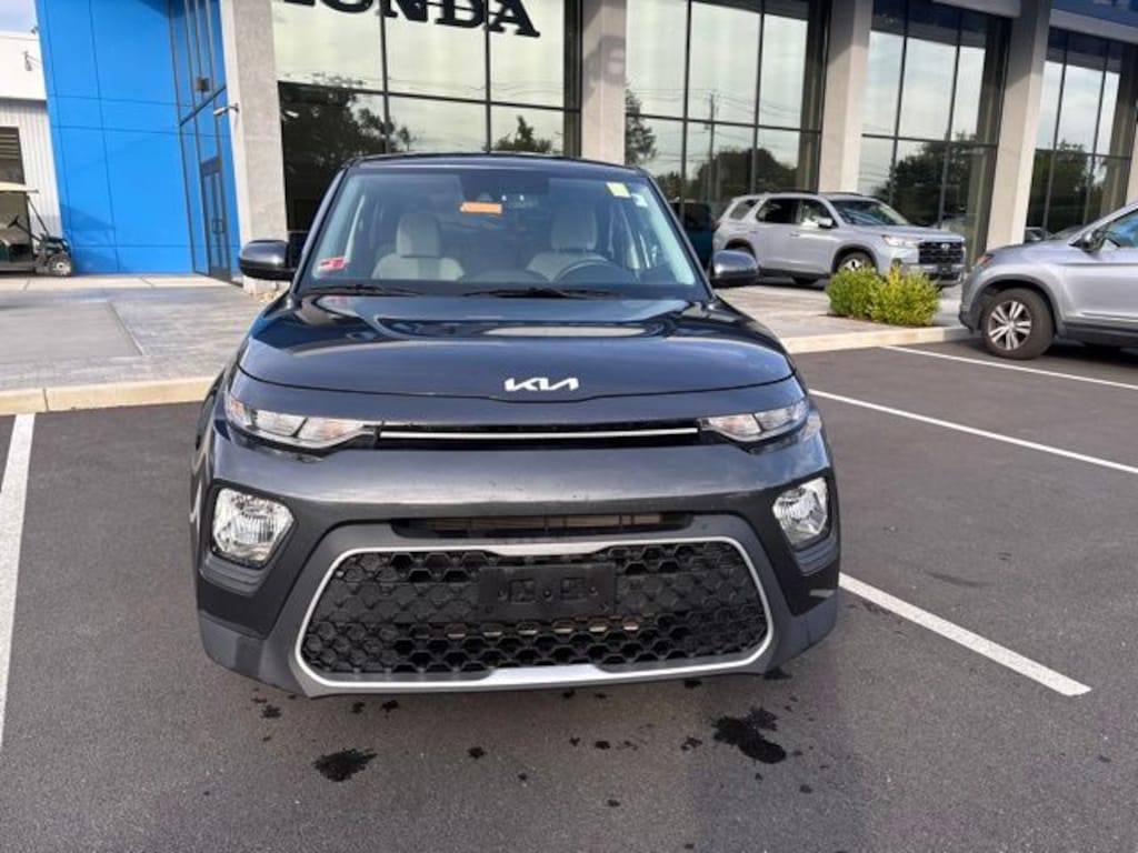 Used 2022 Kia Soul LX Hatchback