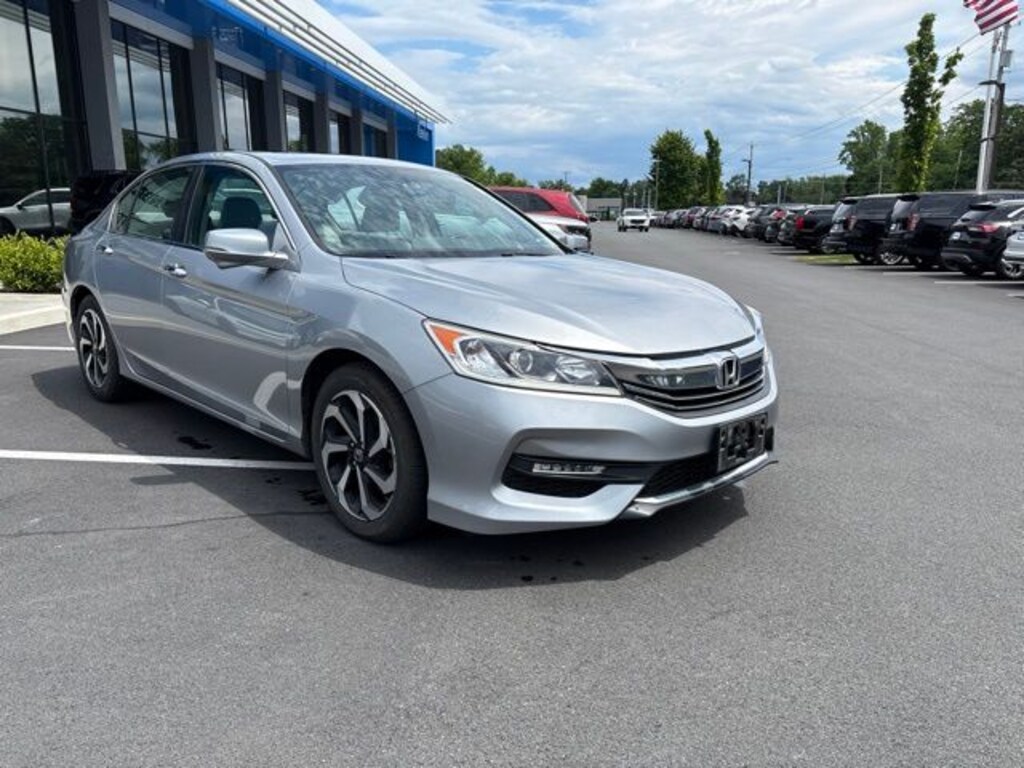 Used 2017 Honda Accord EX-L Sedan