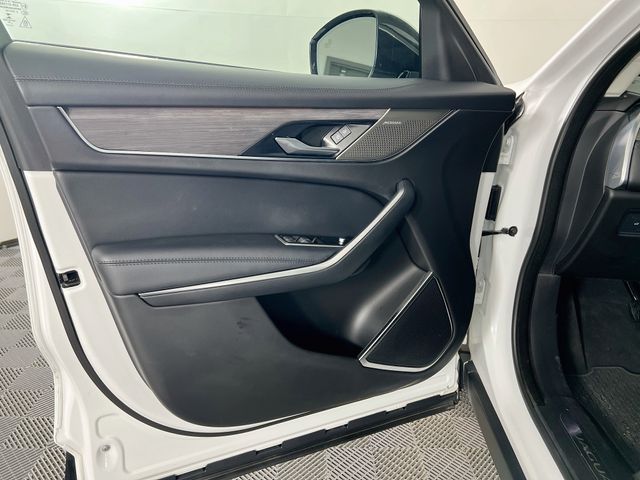 2023 Jaguar F-Pace S - Photo 17