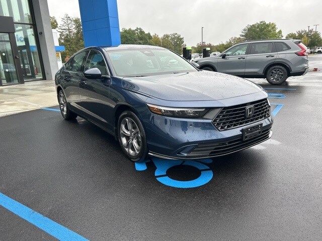 2024 Honda Accord Hybrid EX-L photo 3