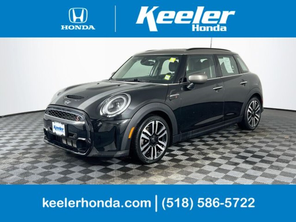 Used 2023 MINI Hardtop 4 Door Signature Hatchback