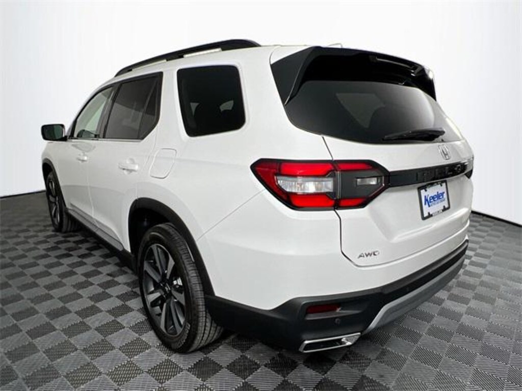 New 2025 Honda Pilot Touring SUV