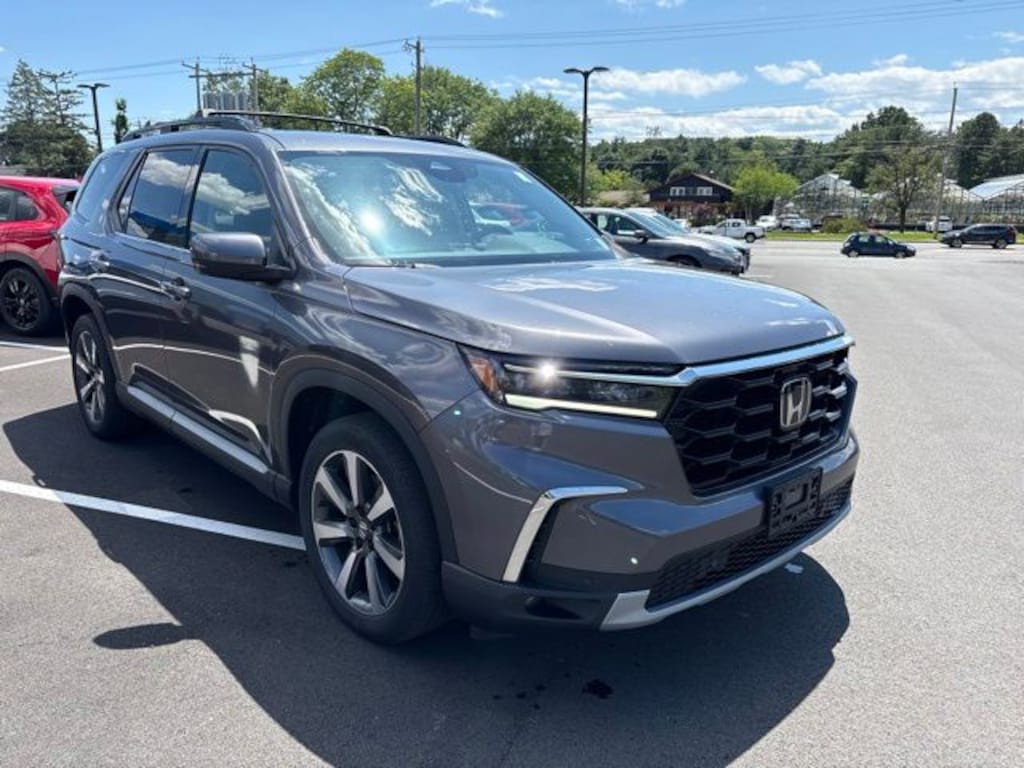 Certified 2024 Honda Pilot Touring SUV