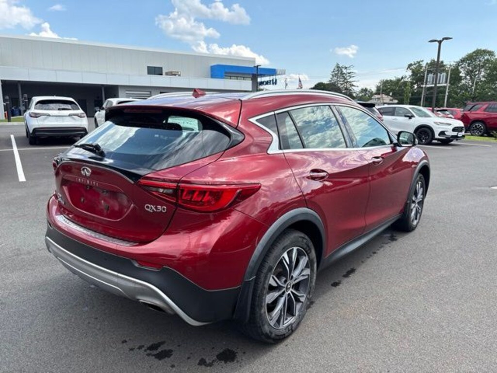 Used 2018 INFINITI QX30 Premium SUV