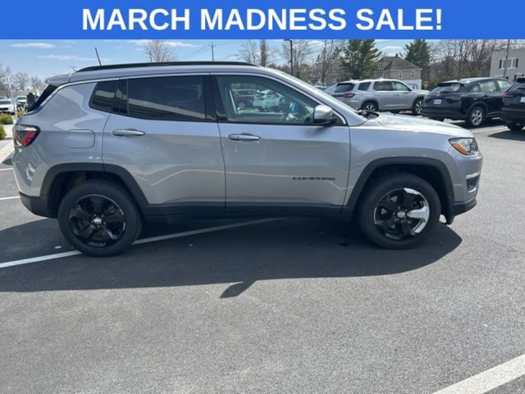 Used 2019 Jeep Compass Latitude SUV