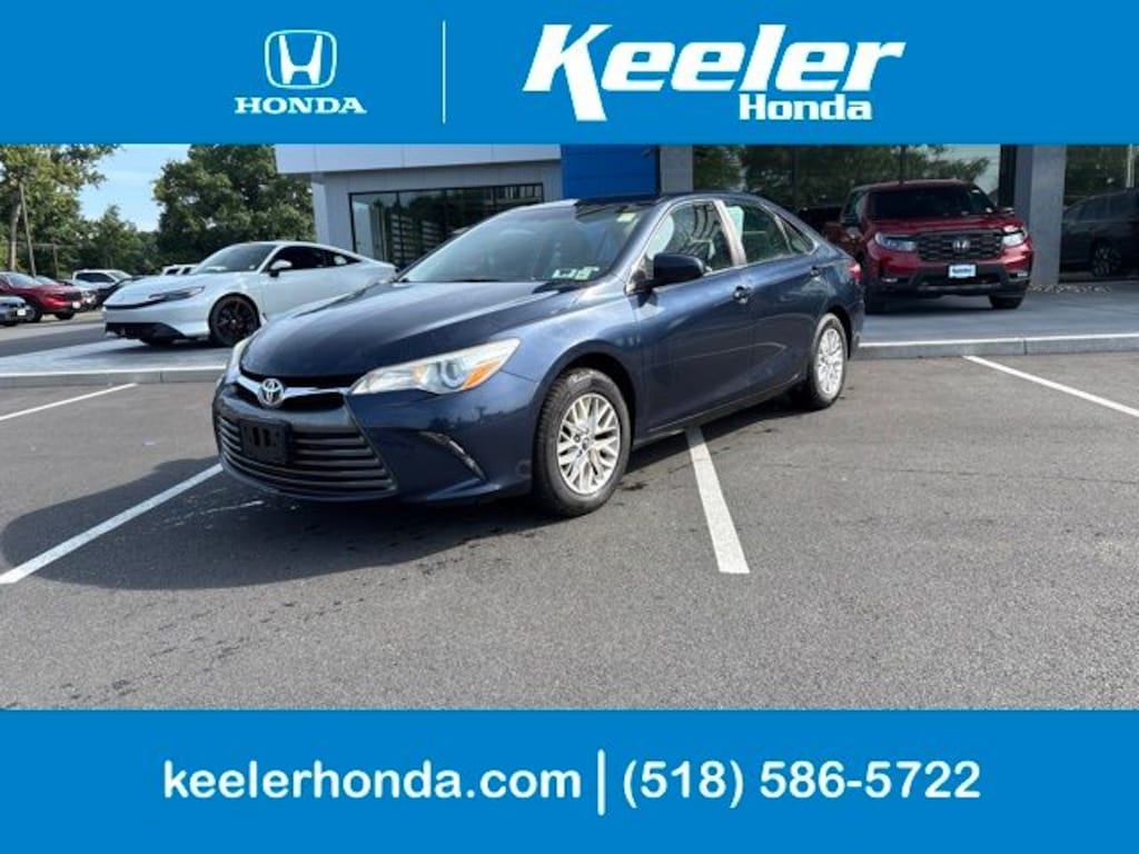 Used 2017 Toyota Camry LE Sedan
