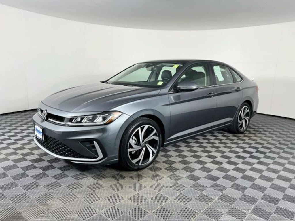 Used 2025 Volkswagen Jetta 1.5T SEL Sedan