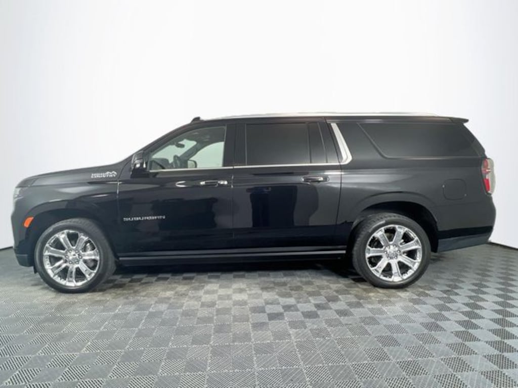 Used 2023 Chevrolet Suburban High Country SUV