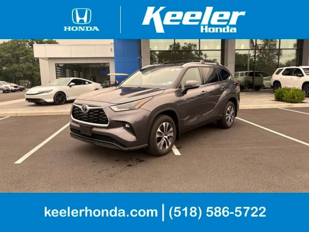 Used 2022 Toyota Highlander XLE SUV